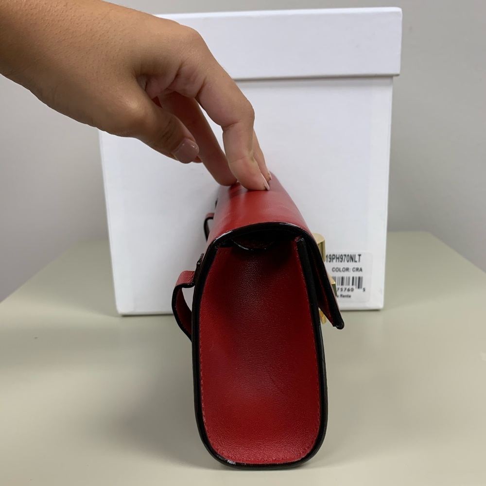Oscar de la Renta Red Clutch - Picture 5 of 7